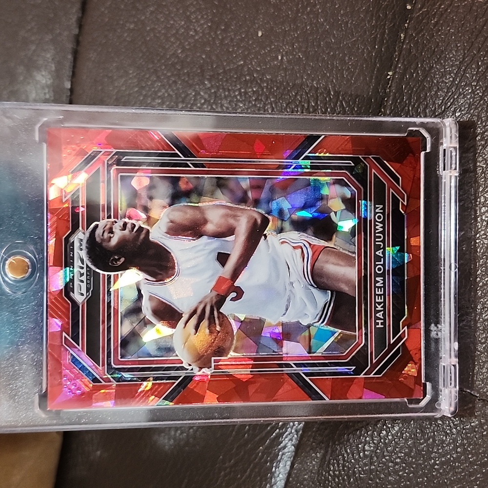 Hakeem Olajuwon Red Cracked Ice 2023 Prizm Draft NBA Houston Rockets